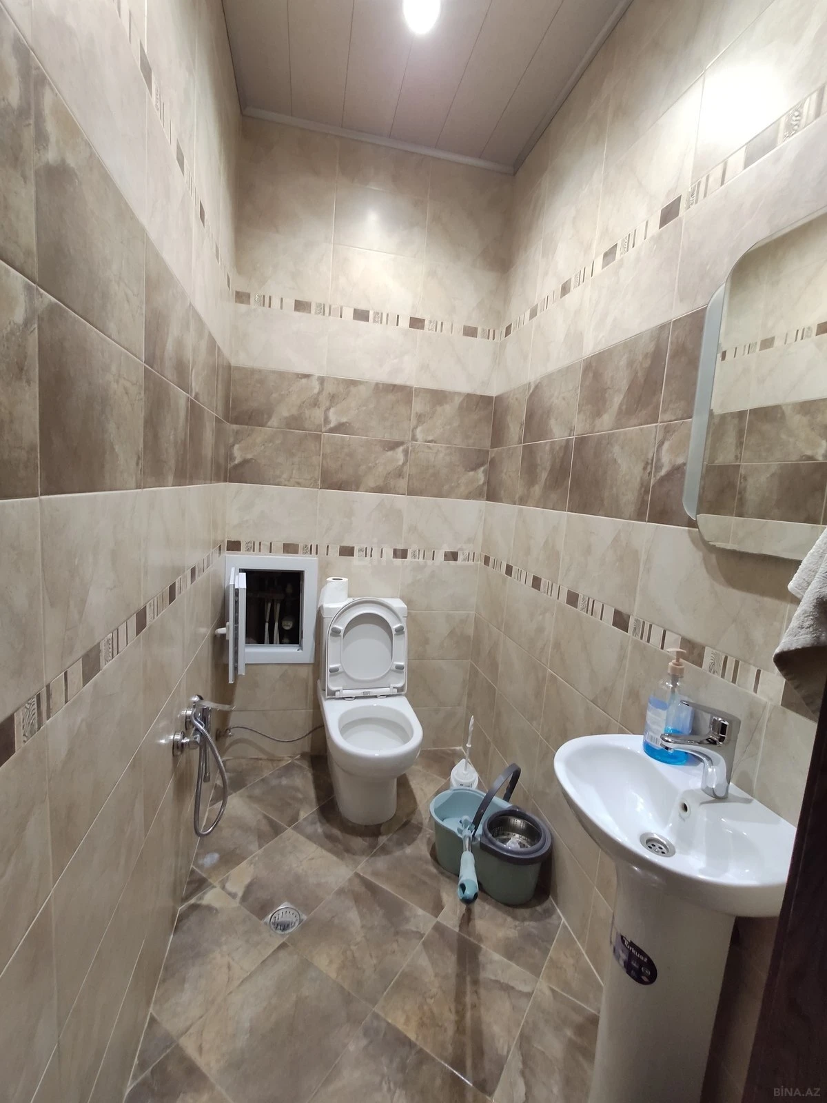 Kirayə verilir 3 otaqlı mənzil 150 m²