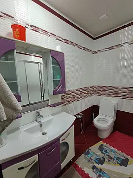 Kirayə verilir 3 otaqlı mənzil 150 m²