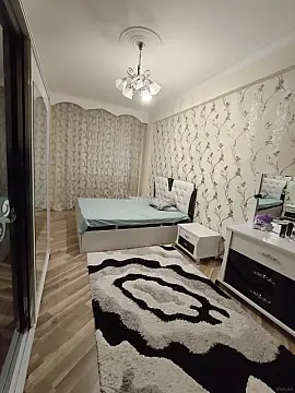 Kirayə verilir 3 otaqlı mənzil 150 m²