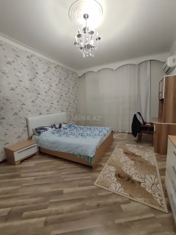 Kirayə verilir 3 otaqlı mənzil 150 m²