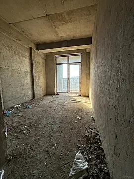 Satılır 3 otaqlı mənzil 122 m²