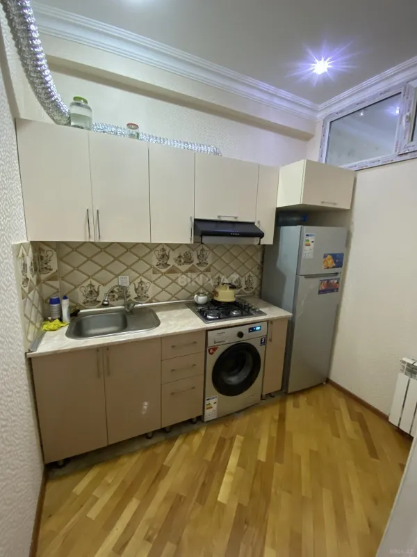 Kirayə verilir 2 otaqlı mənzil 70 m²
