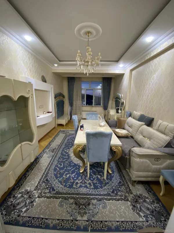 Kirayə verilir 2 otaqlı mənzil 70 m²