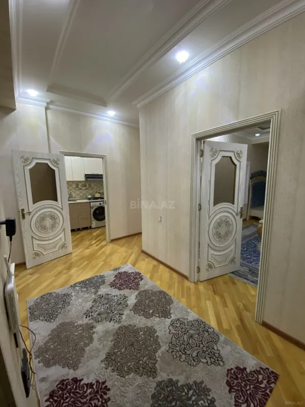 Kirayə verilir 2 otaqlı mənzil 70 m²