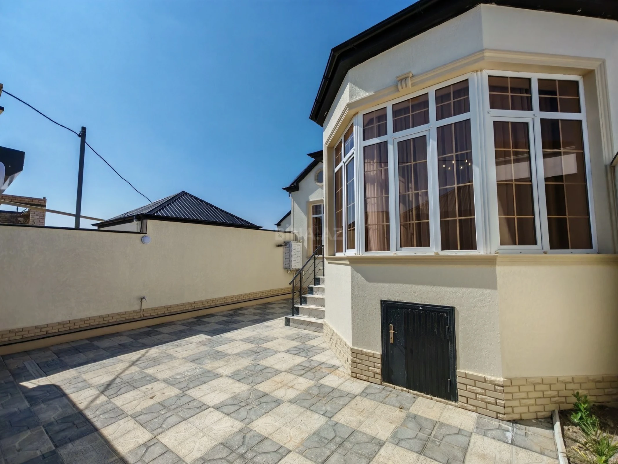 Satılır 4 otaqlı həyət evi 125 m²