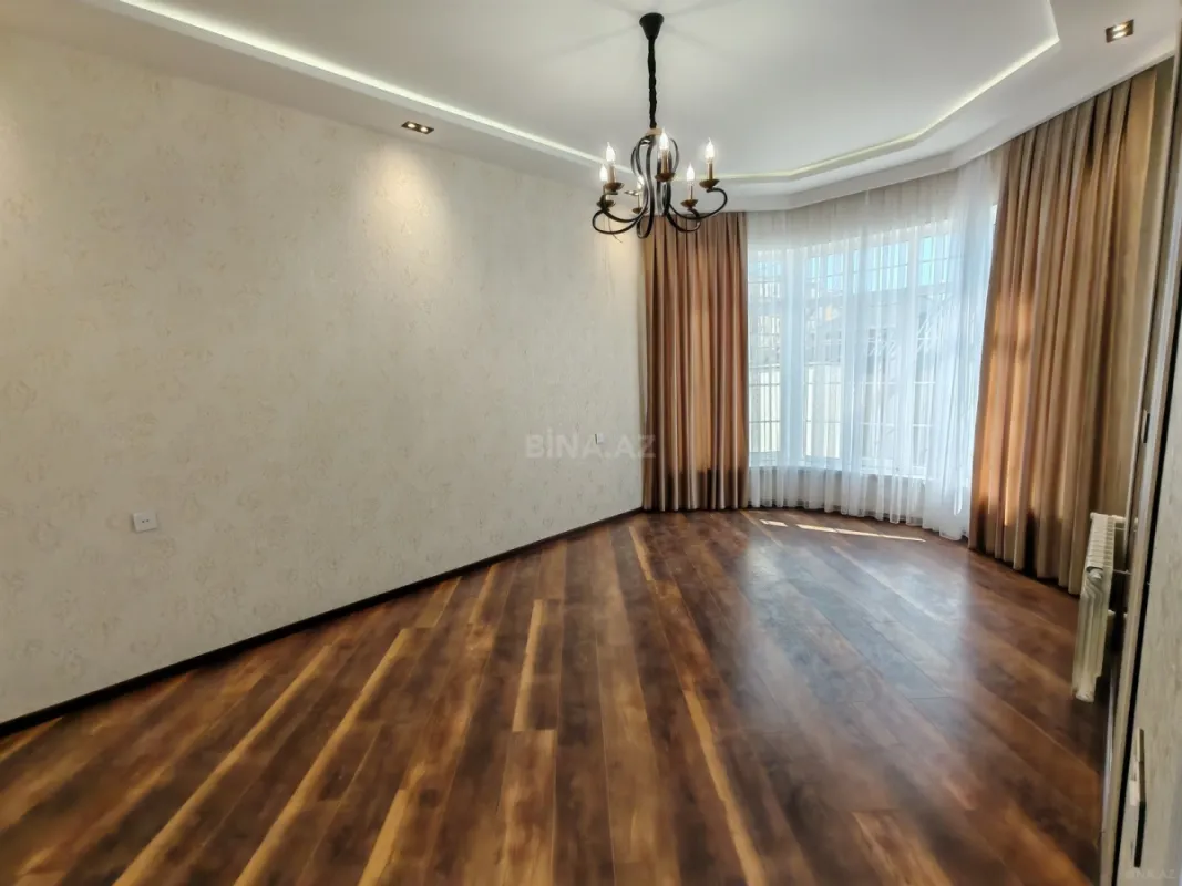 Satılır 4 otaqlı həyət evi 125 m²