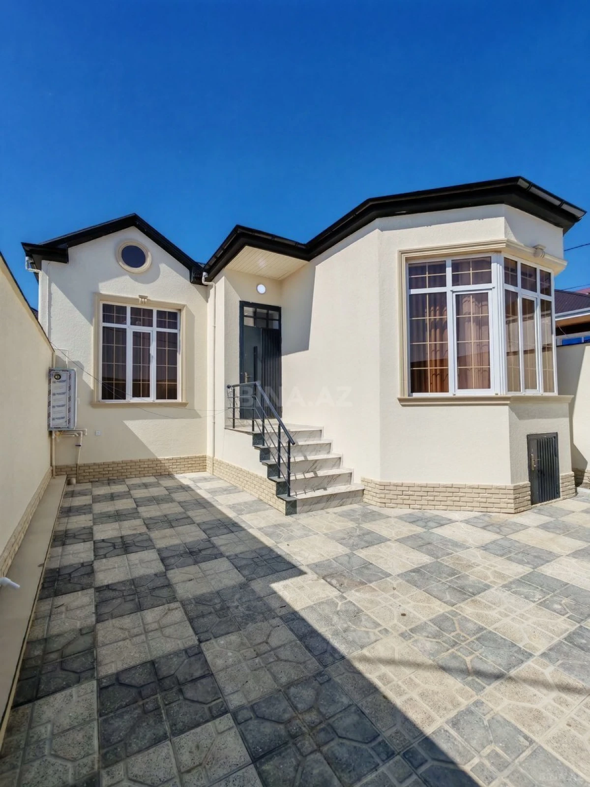 Satılır 4 otaqlı həyət evi 125 m²