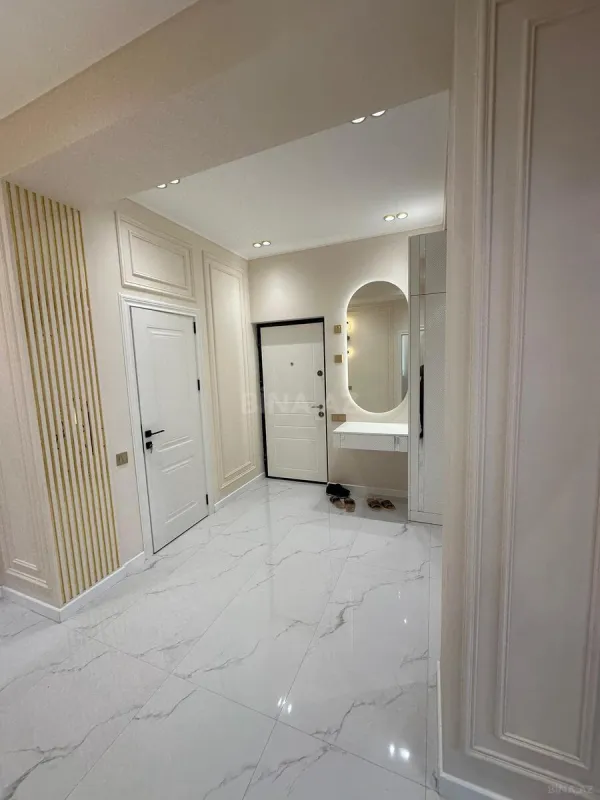 Satılır 3 otaqlı mənzil 101 m²