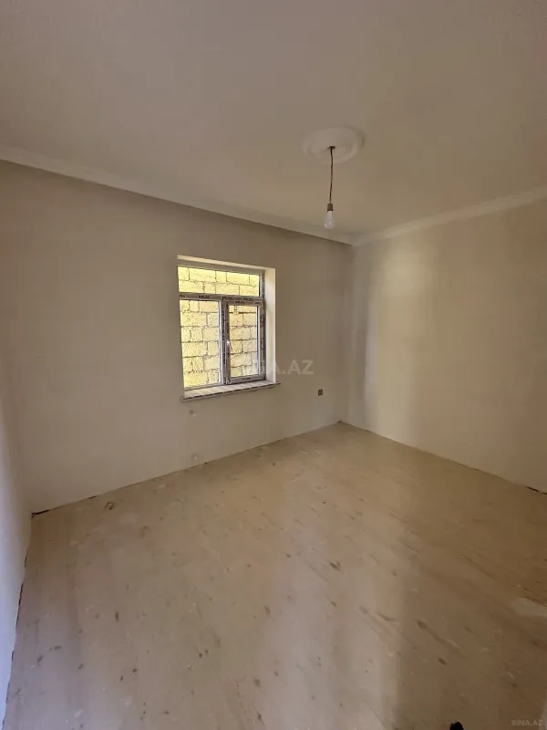 Satılır 4 otaqlı həyət evi 130 m²