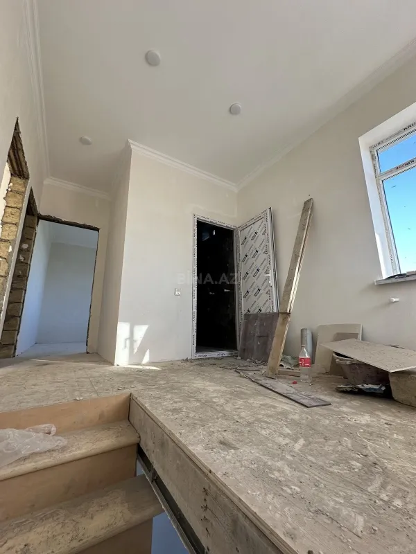 Satılır 4 otaqlı həyət evi 130 m²