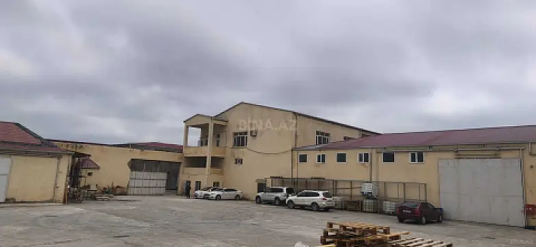 Satılır obyekt 3700 m²