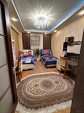 Satılır 3 otaqlı mənzil 162 m²