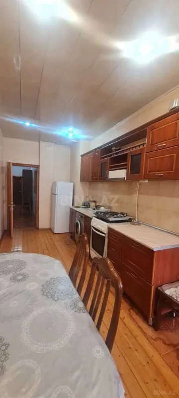 Kirayə verilir 3 otaqlı mənzil 120 m²