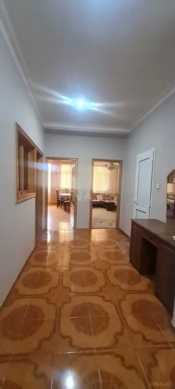Kirayə verilir 3 otaqlı mənzil 120 m²