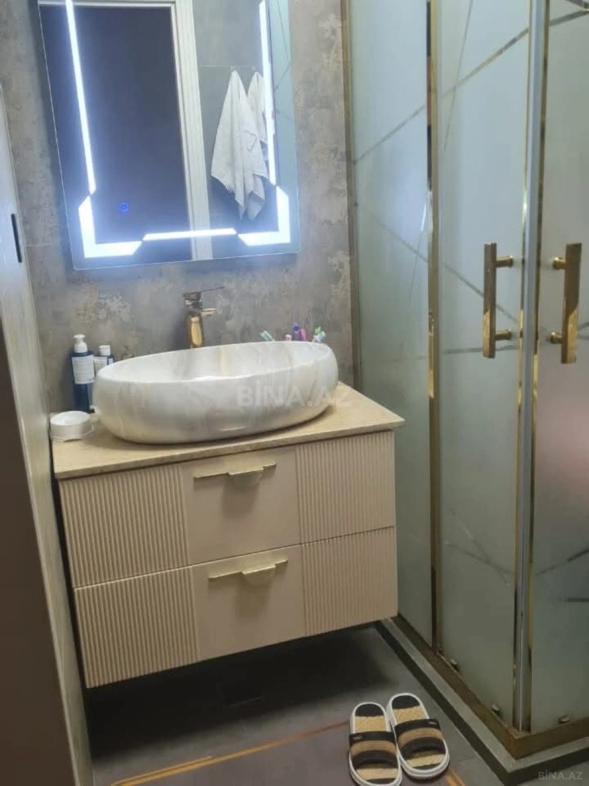 Satılır 3 otaqlı mənzil 80 m²