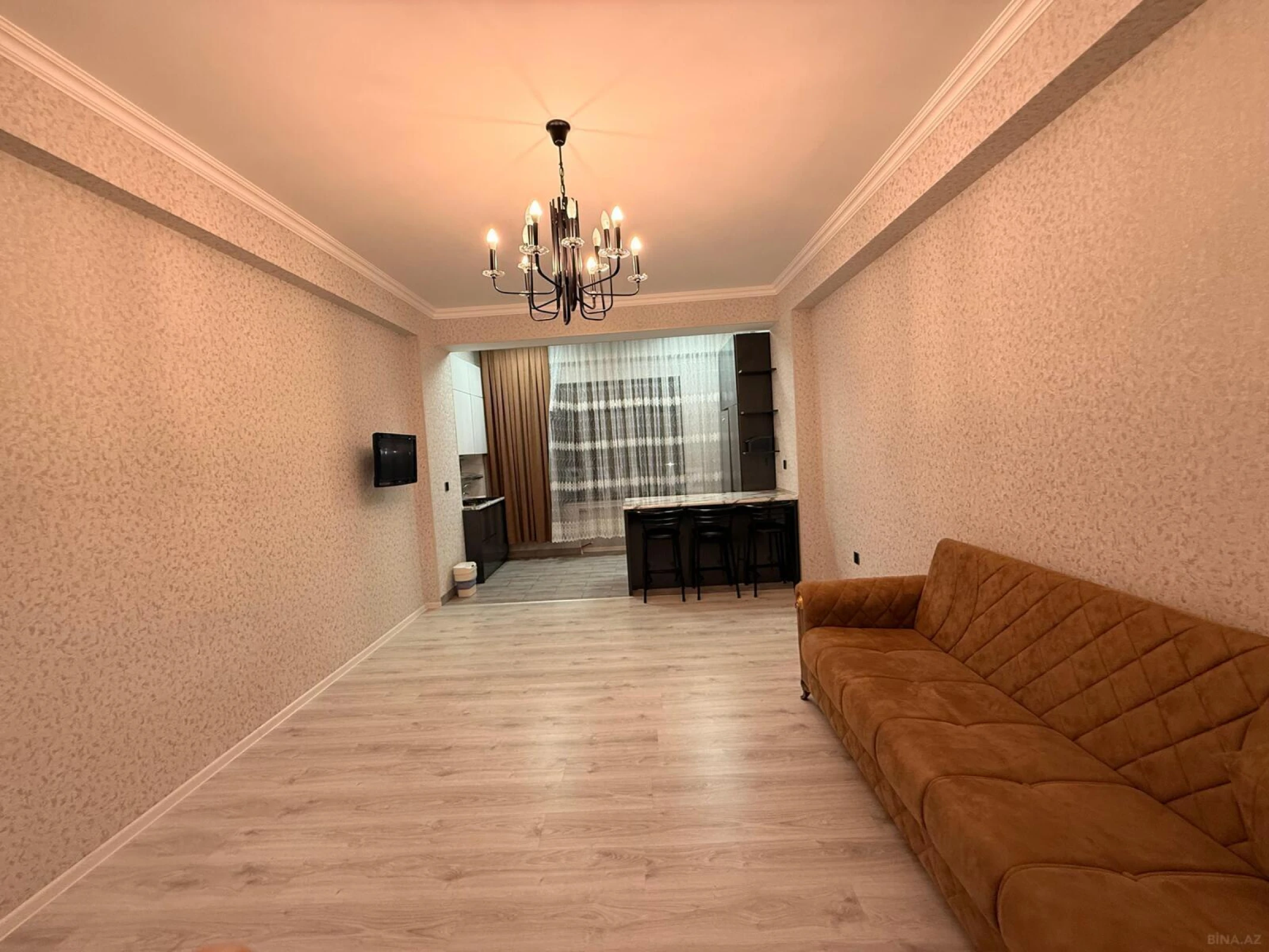 Kirayə verilir 2 otaqlı mənzil 70 m²