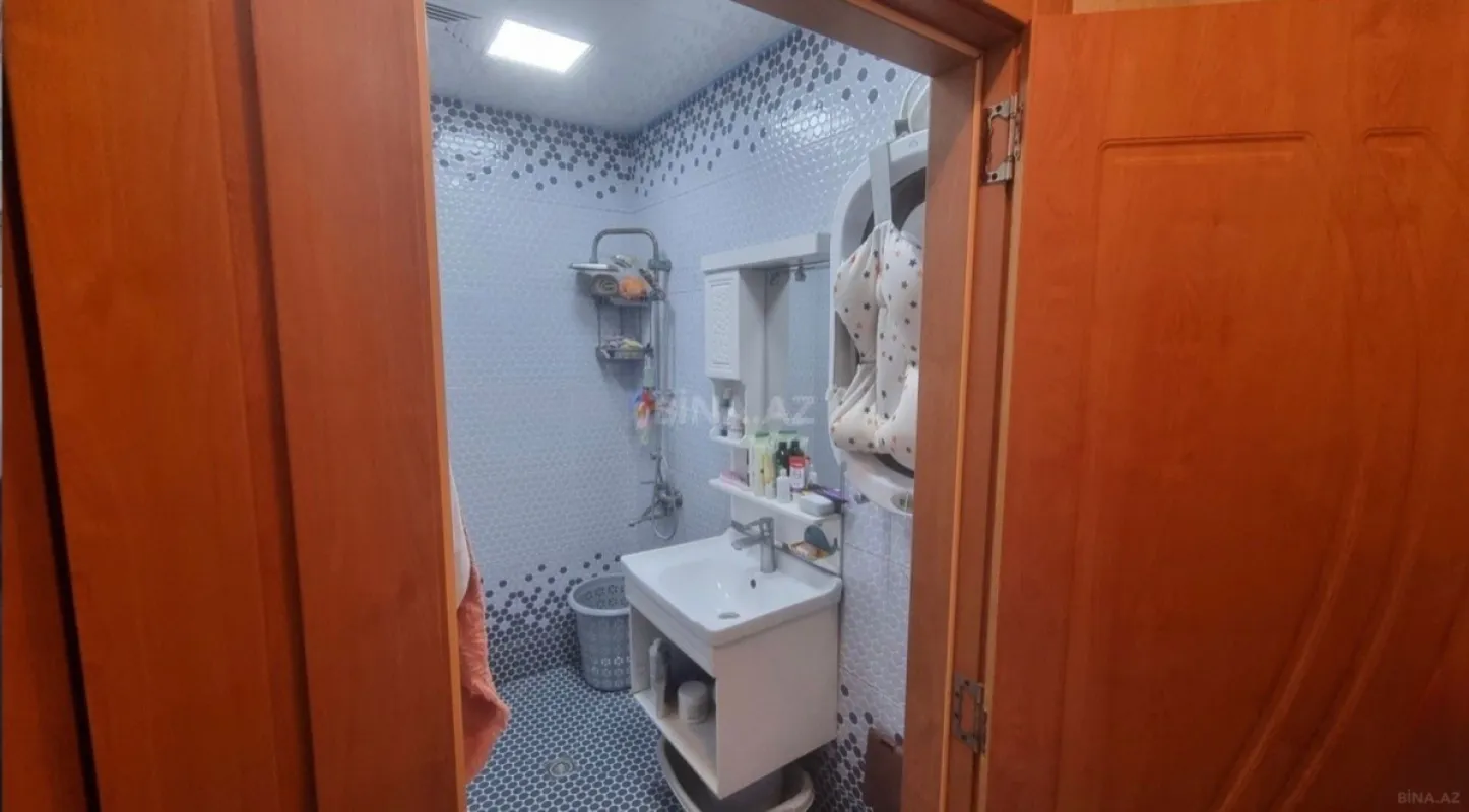 Satılır 4 otaqlı mənzil 100 m²