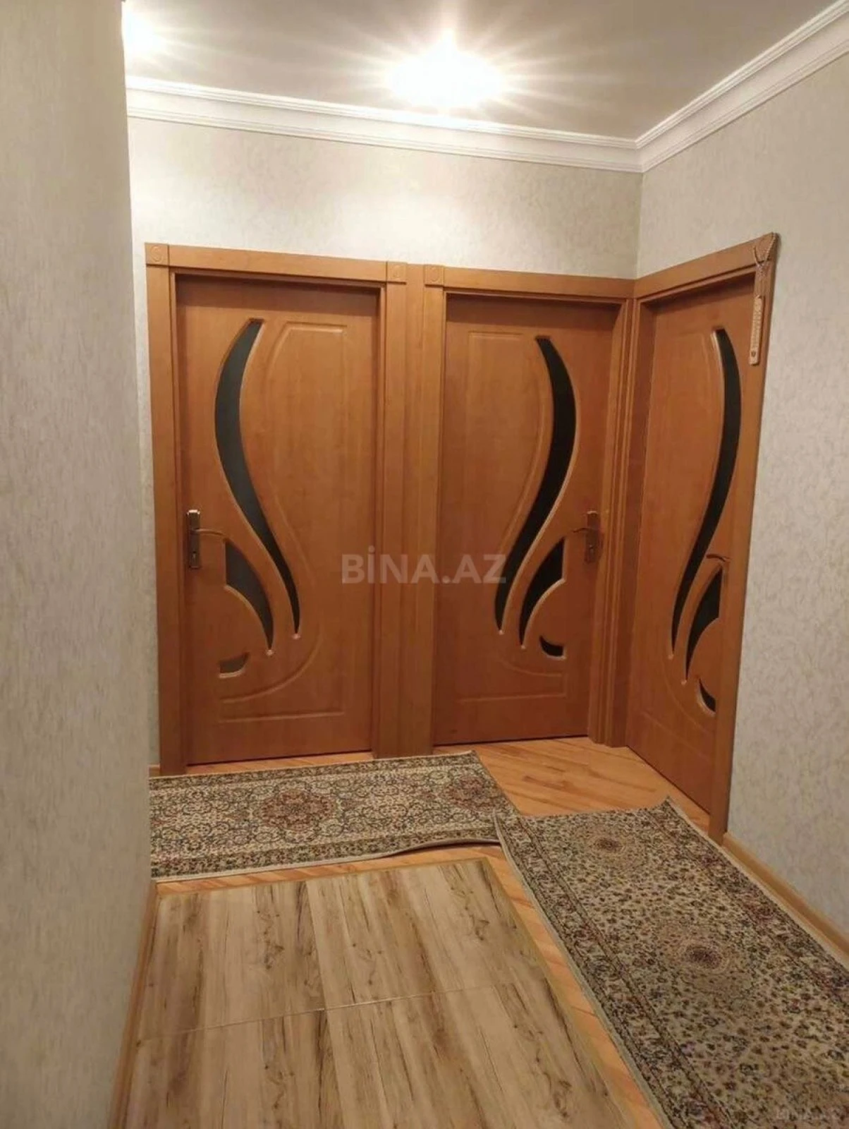 Satılır 4 otaqlı mənzil 100 m²