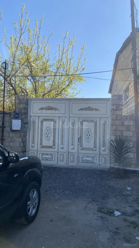 Satılır 4 otaqlı həyət evi 132 m²