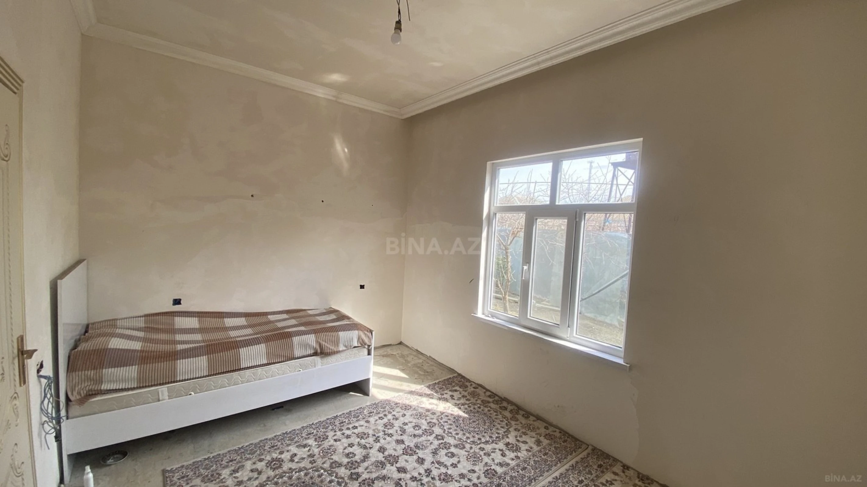 Satılır 4 otaqlı həyət evi 132 m²