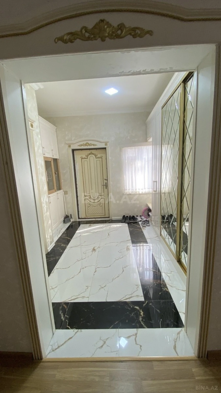 Satılır 4 otaqlı həyət evi 132 m²
