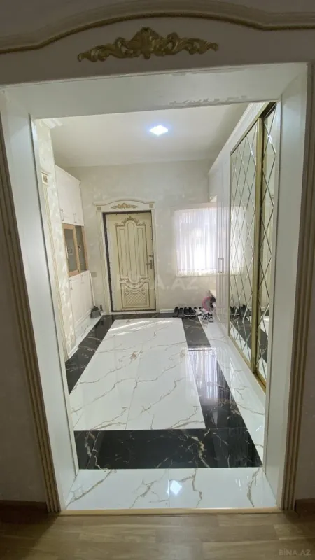 Satılır 4 otaqlı həyət evi 132 m²