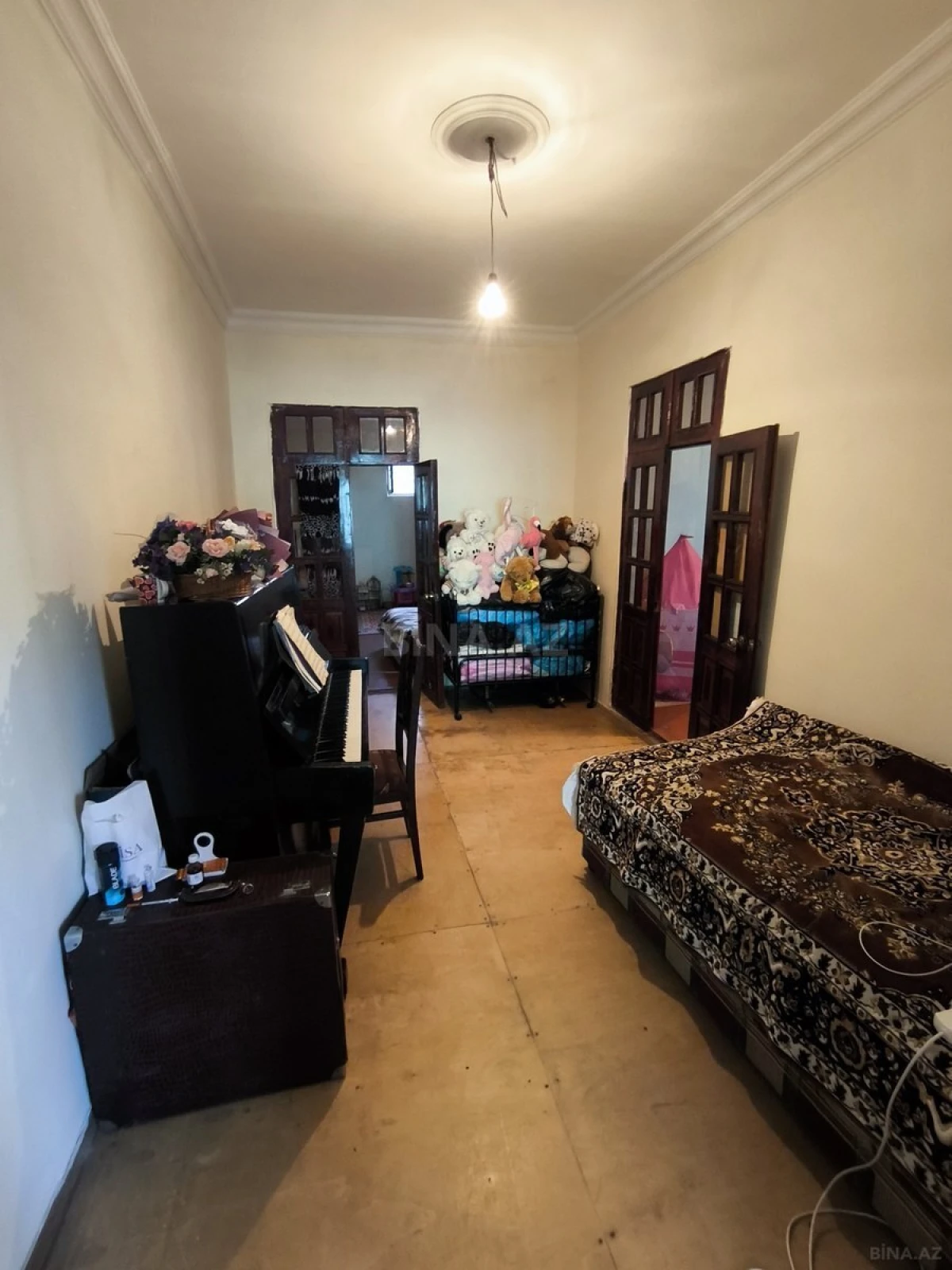 Satılır 5 otaqlı həyət evi 200 m²