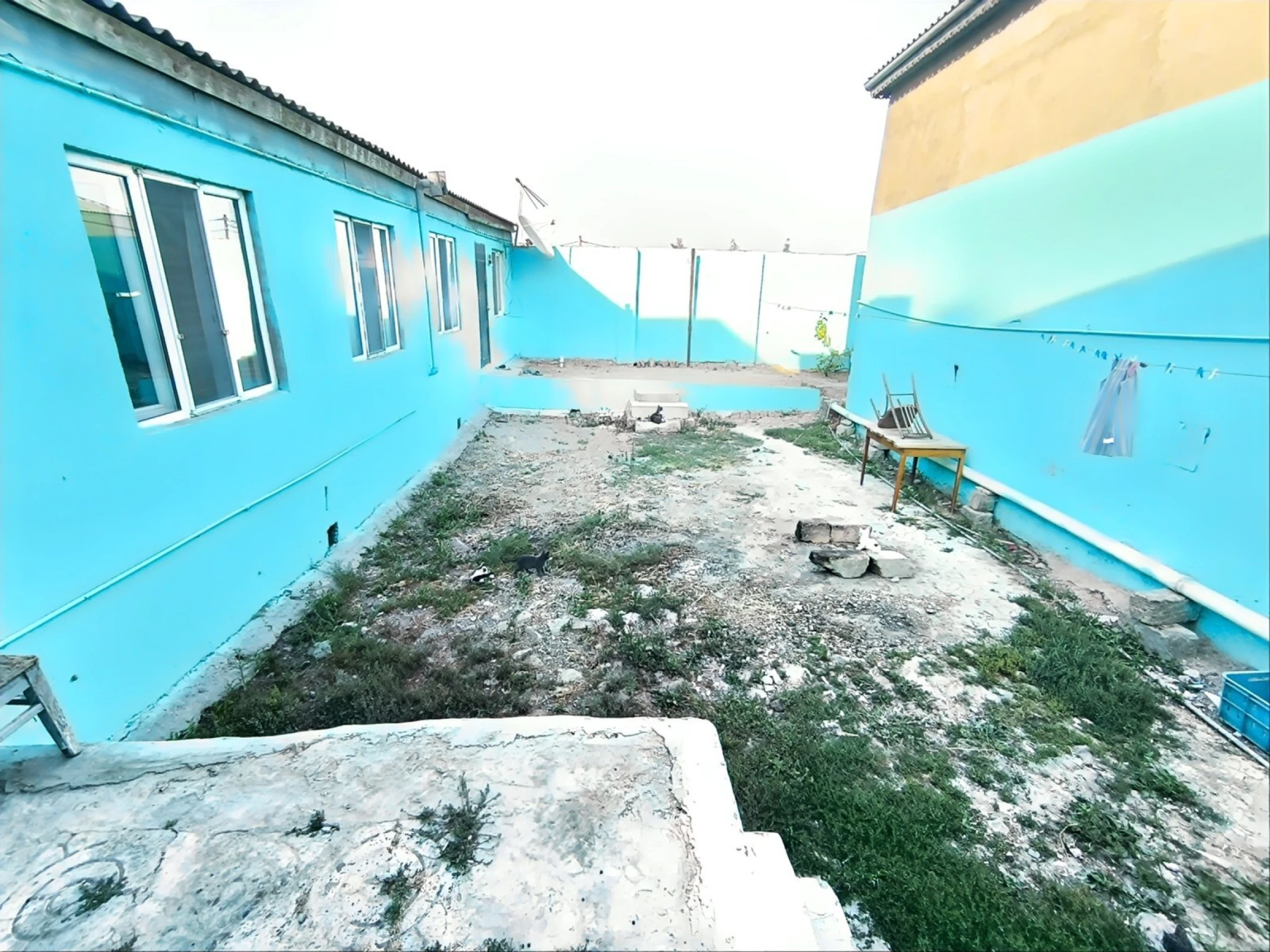 Satılır 5 otaqlı həyət evi 200 m²