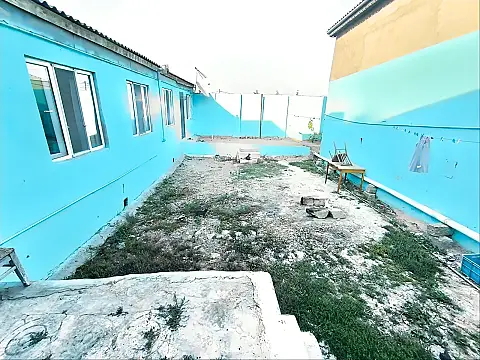 Satılır 5 otaqlı həyət evi 200 m²