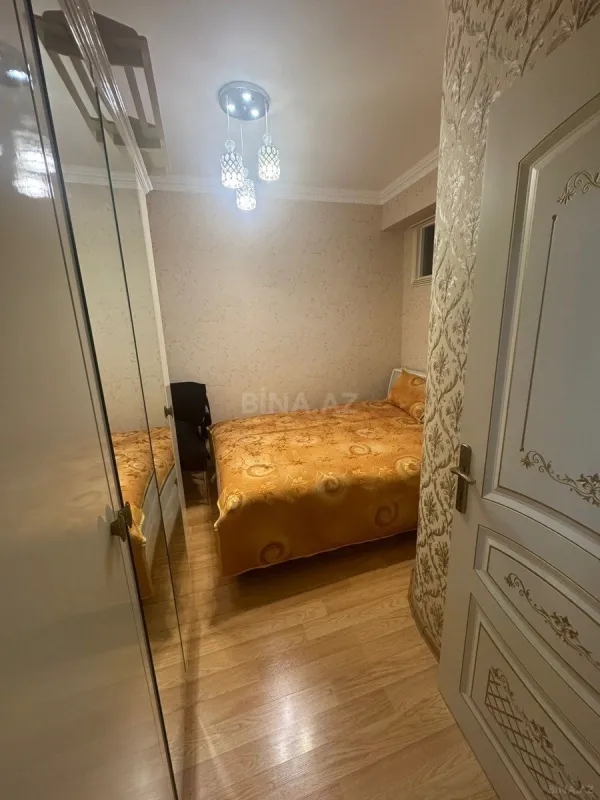 Satılır 3 otaqlı mənzil 82 m²