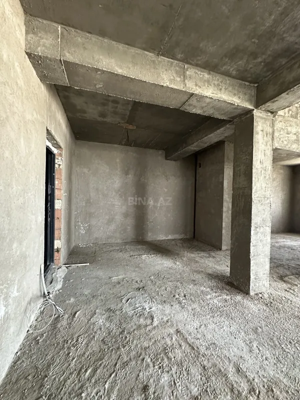 Satılır 3 otaqlı mənzil 111 m²