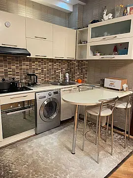 Kirayə verilir 3 otaqlı mənzil 120 m²