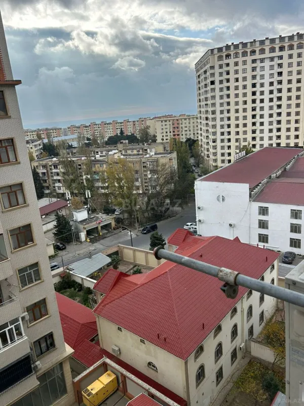 Satılır 3 otaqlı mənzil 136 m²