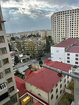 Satılır 3 otaqlı mənzil 136 m²