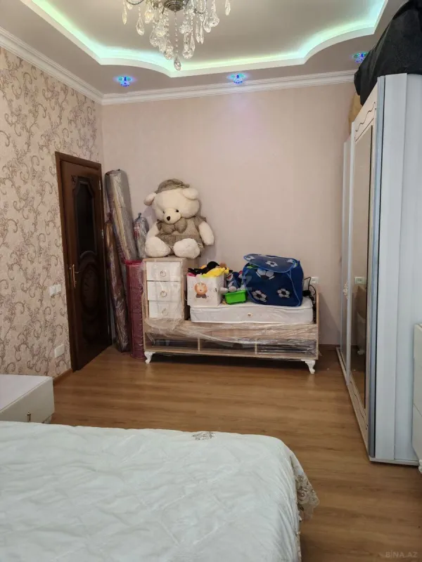 Satılır 2 otaqlı mənzil 70 m²