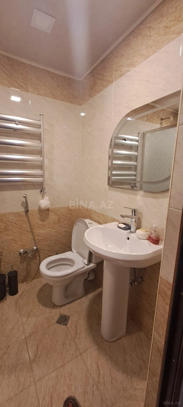 Satılır 2 otaqlı mənzil 56.7 m²