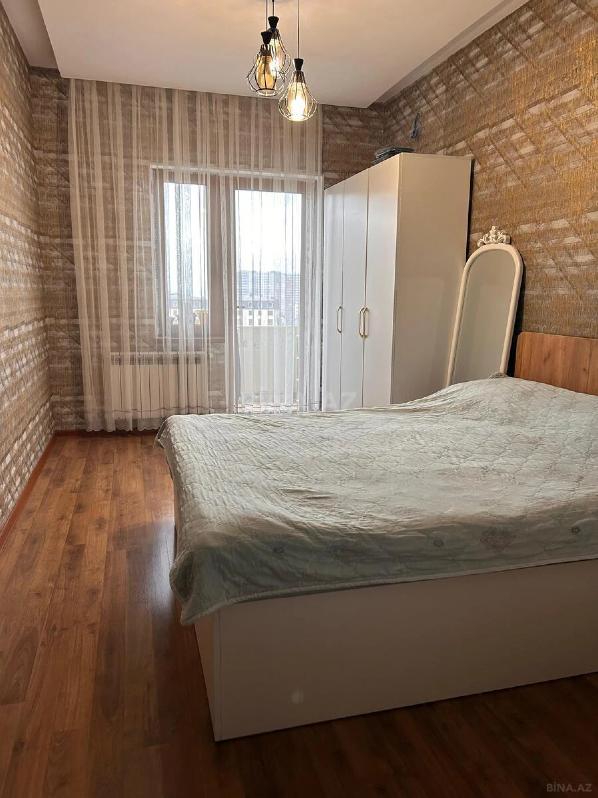 Satılır 2 otaqlı mənzil 56.7 m²