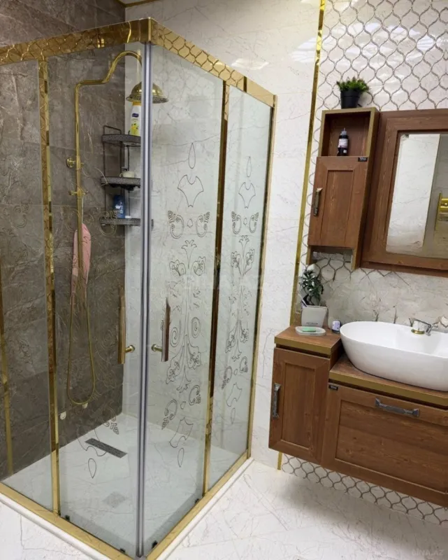 Satılır 3 otaqlı mənzil 161 m²