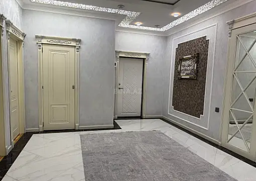 Satılır 3 otaqlı mənzil 161 m²
