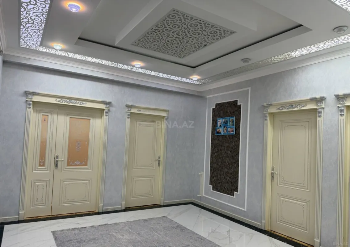 Satılır 3 otaqlı mənzil 161 m²