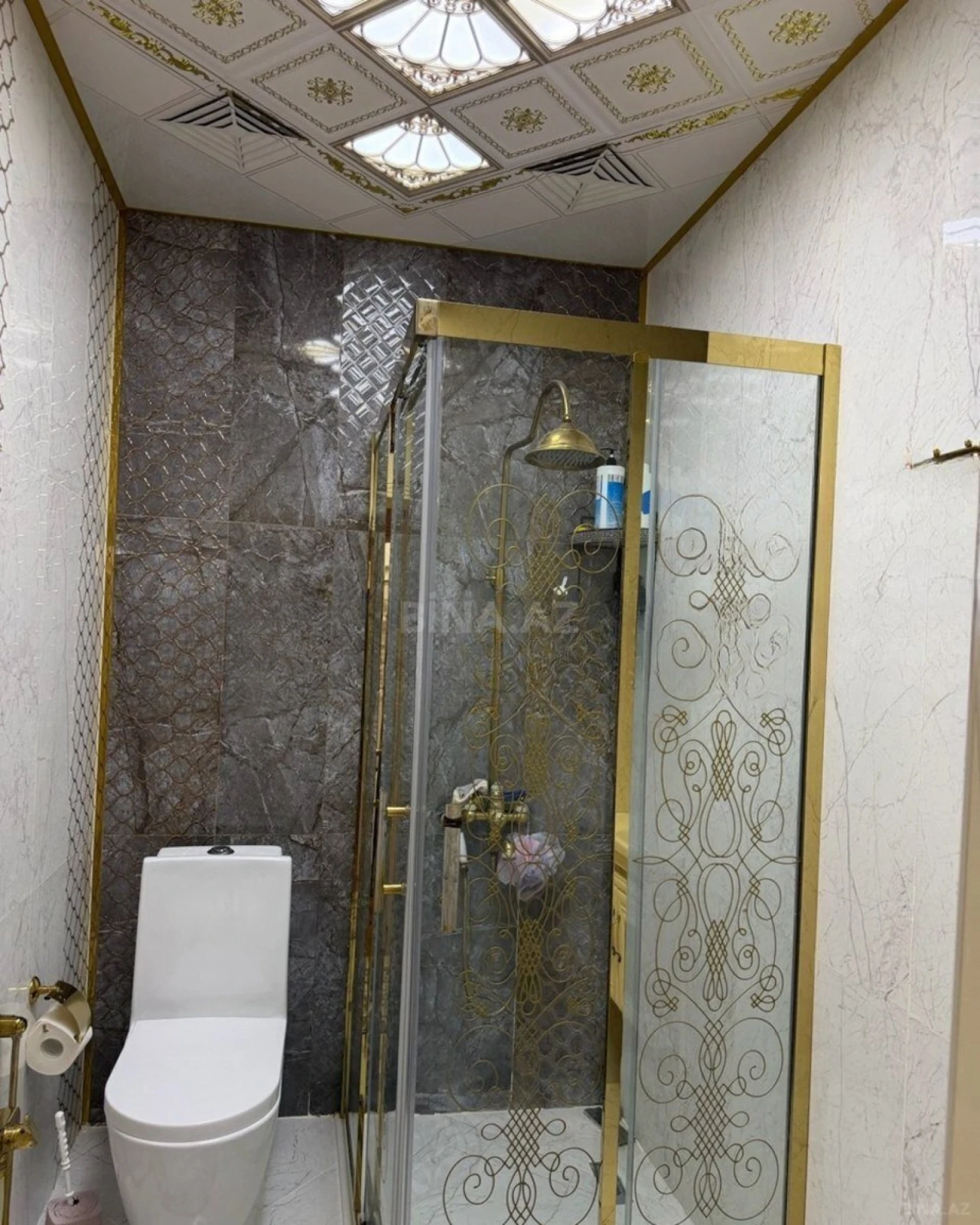 Satılır 3 otaqlı mənzil 161 m²