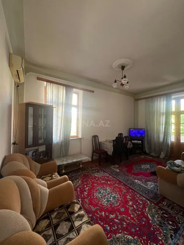 Satılır 2 otaqlı mənzil 52 m²
