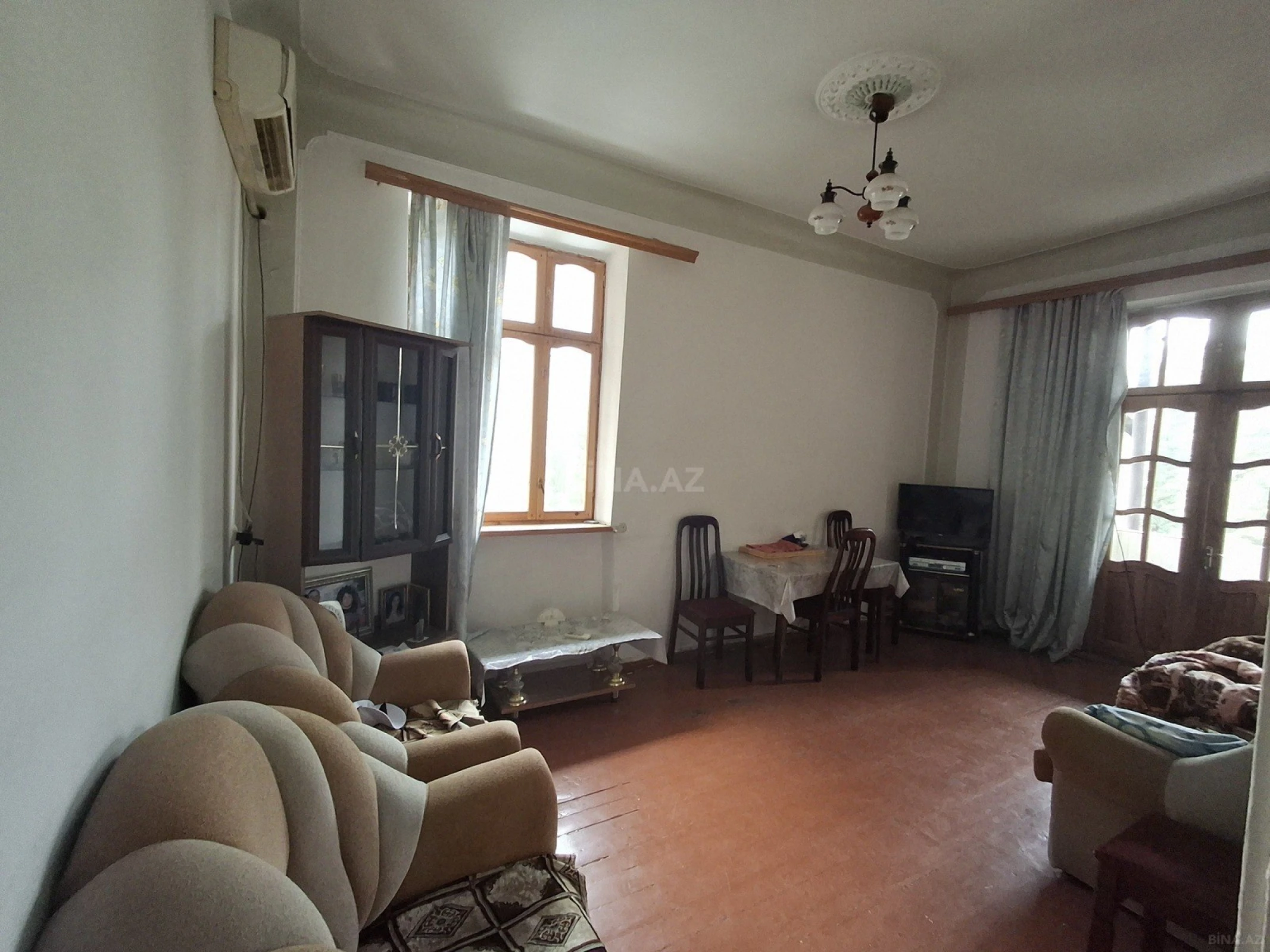 Satılır 2 otaqlı mənzil 52 m²