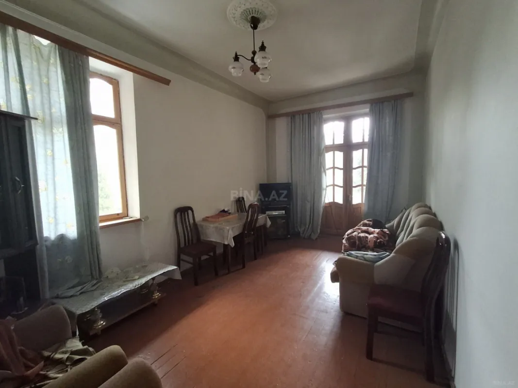 Satılır 2 otaqlı mənzil 52 m²