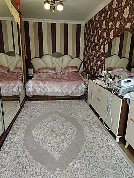 Satılır 4 otaqlı mənzil 90 m²