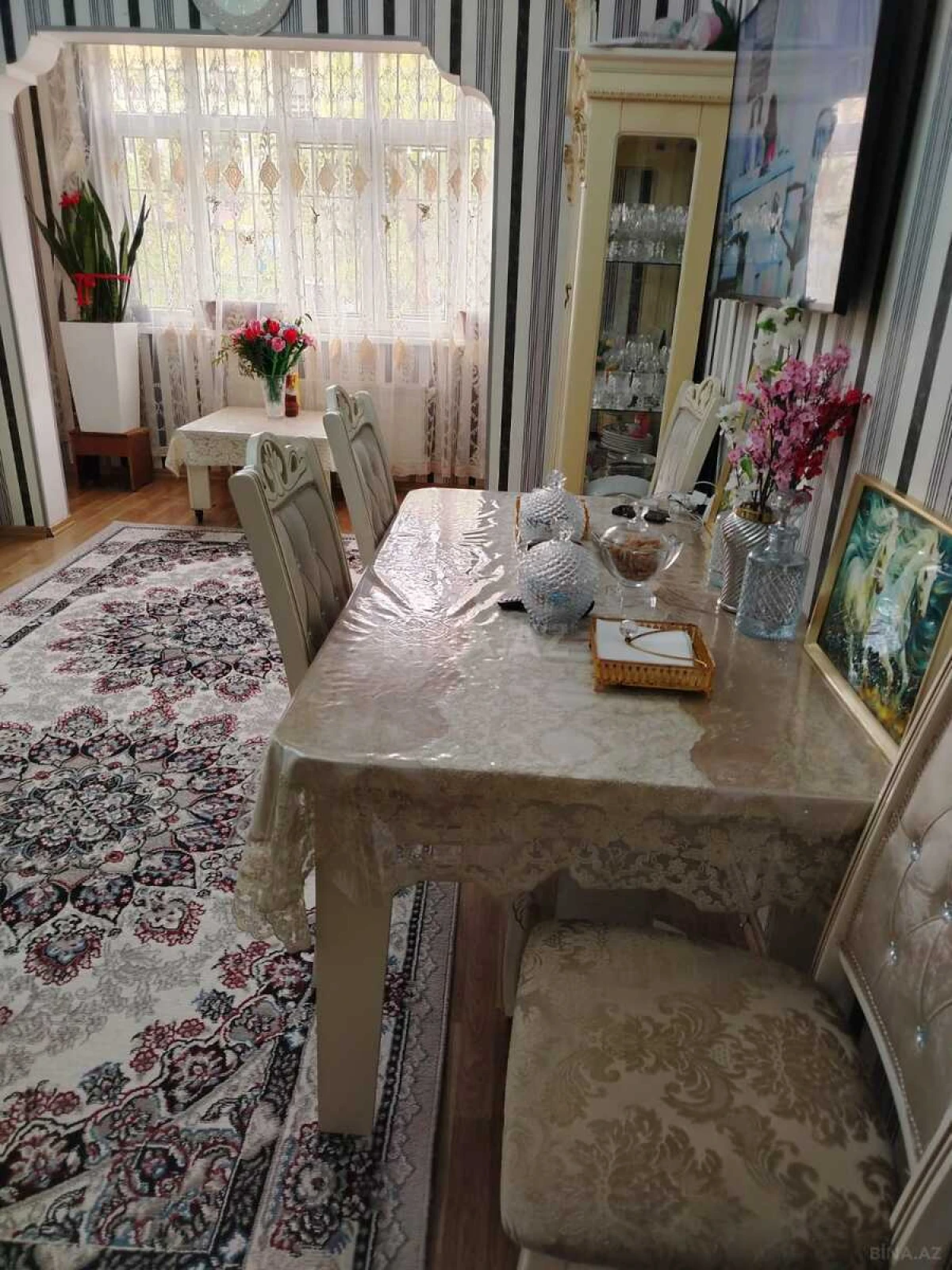 Satılır 4 otaqlı mənzil 90 m²