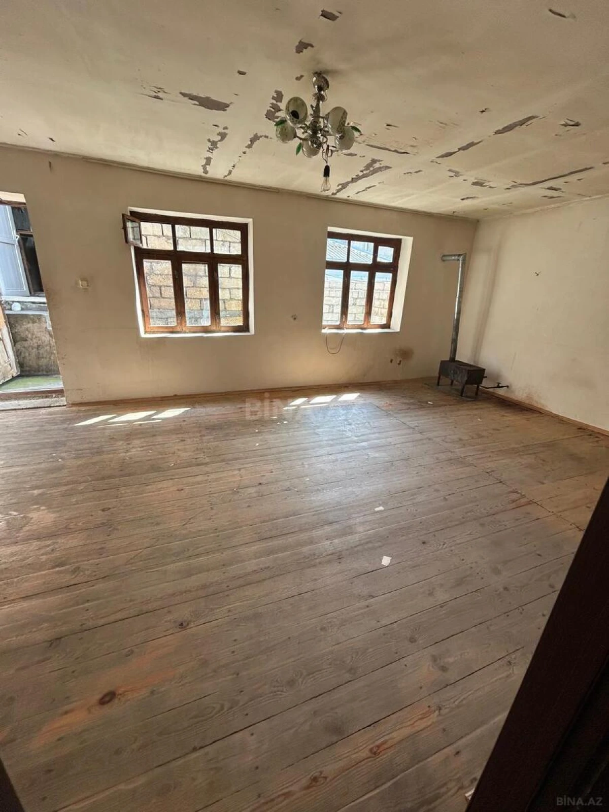 Satılır 5 otaqlı həyət evi 154 m²