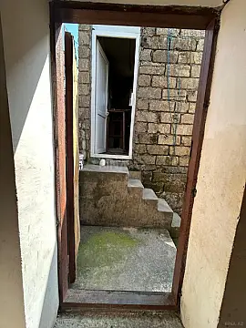 Satılır 5 otaqlı həyət evi 154 m²