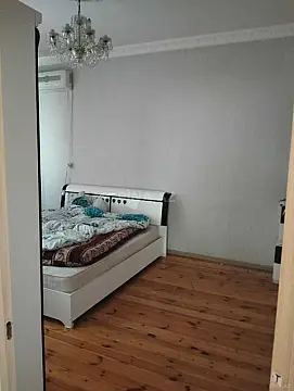 Satılır 6 otaqlı həyət evi 300 m²