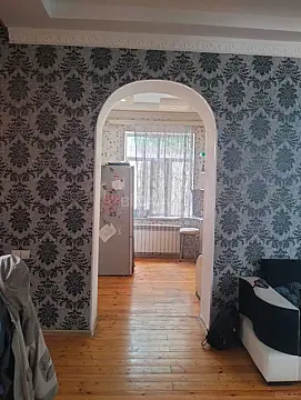 Satılır 6 otaqlı həyət evi 300 m²
